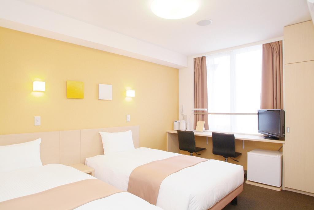 Quad Inn Йокоте Екстериор снимка
