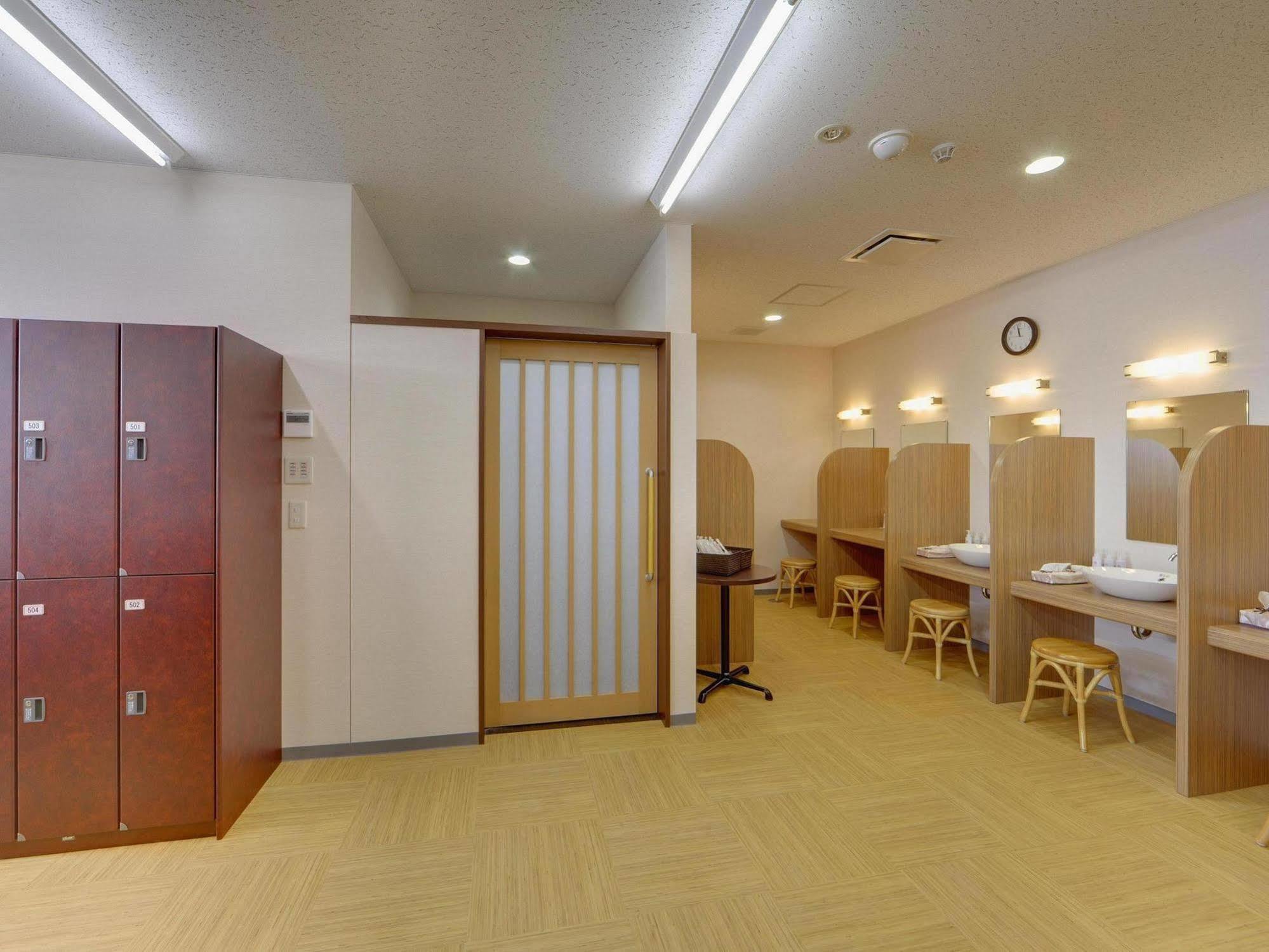 Quad Inn Йокоте Екстериор снимка