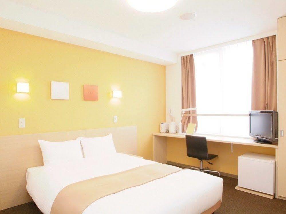 Quad Inn Йокоте Екстериор снимка