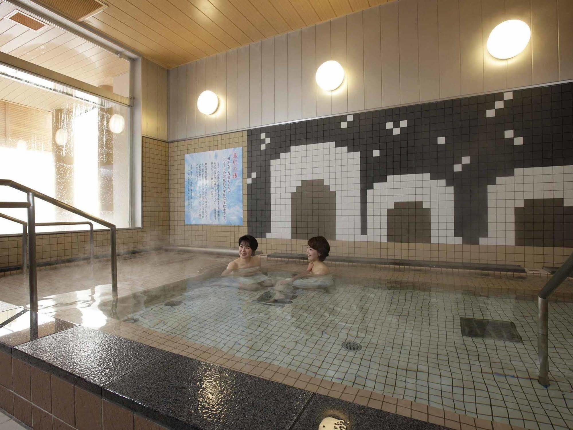 Quad Inn Йокоте Екстериор снимка